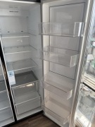 Lodówka dwuskrzydłowa LG