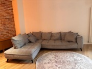 Wygodna sofa narożna