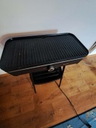 Grill stojący elektryczny