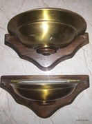 Elegancki kinkiet drewniano-mosiężny z oświetleniem halogenowym