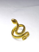 Złoty regulowany pierścionek ze stali chirurgicznej – wąż