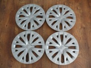 Toyota 15" Oryginalne Kołpaki Yaris - Jak Nowe