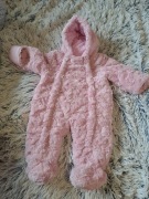 Różowy kombinezon dla dziewczynki