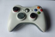 Biały pad Xbox 360