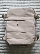 Plecak turystyczny podręczny do samolotu pakowny i pojemny khaki 40x30x20