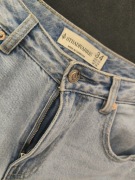 Damskie jortsy szeroka nogawka Stradivarius jasny jeans 34