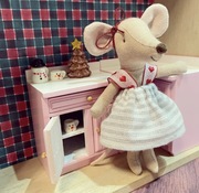 Sukienka dla myszki maileg serduszka-paski rękodzieło