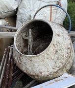 Betoniarka budowlana wolnospadowa mieszalnik