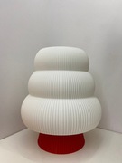 Nowoczesna lampka – unikatowa, handmade, biało-czerwona elegancja