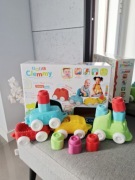 Zabawka sensoryczna kolejka z klockami dla niemowląt