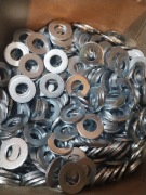 Podkładki M8 Din 125  ocynk