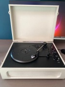 Przenośny Gramofon z funkcją odtwarzania Bluetooth, USB & AUX