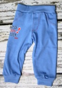 Niebieskie dresowe spodnie 92