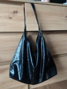 Czarna torebka lekka pojemna skóra ekologiczna magnes shopper hobo