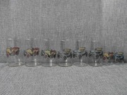 Szklanki PRL z samochodami retro – komplet 6 sztuk + 2 kieliszki