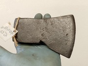 Stara  siekiera 1040g. 