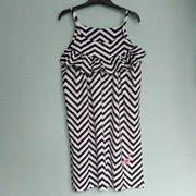 Nowa z metkami sukienka Young Style, rozm. 146 cm.