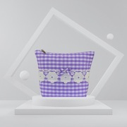 Kosmetyczka damska, fioletowa krateczka.