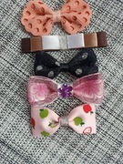 Pięć kolorowych kokardek dziecięcych