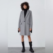 nowy plaszcz o meskim kroju xs s