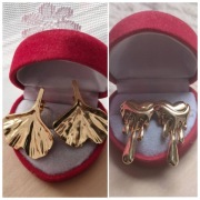 2 pary kolczyki listki i serduszka kolor złoty wkręty sztyfty stal okazja