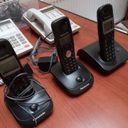 8 sztuk telefonów stacjonarnych