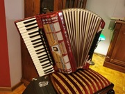 Akordeon Weltmeister Amigo 120 basów 4 chóry z futerałem