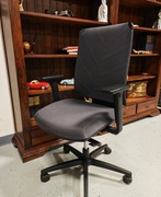 Profesjonalne krzesło obrotowe Sitland Leaf jak nowe, ergonomiczne