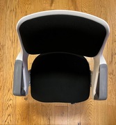 Ergonomiczny fotel dziecięcy ROOKEE (stan bardzo dobry)