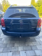 Toyota avensis II  2003-08r ZDERZAK TYLNY 8P4