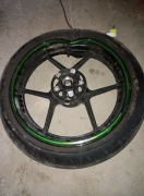 Uszkodzone koło Kawasaki z800 2014 