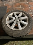 Alufelgi z oponami zimowymi Toyota Avensis