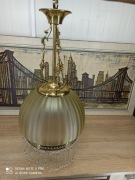 Lampa wisząca w stylu vintage / retro – mosiądz, szkło, kryształki
