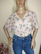 Bluzeczka letnia szerokie rękawy zapinana na guziczki w kwiaty zwiewna
