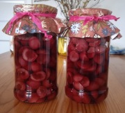 WIŚNIE WE WŁASNYM SOKU (200 g; 7% cukru) - W NASZEJ SPIŻARNI