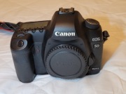 Canon 5D Mark II + power grip