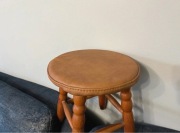 Skórzane pokrowce na taborety 30x30 cm