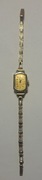 Zagarek damski, złoty 585, szwajcarski, lata 10/20 XX w, sprawny.