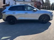 Volkswagena Tiguan 1,5etsi Special Edition +dodatki