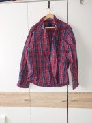 Koszula w kratę na codzień i od święta