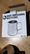 Rhinowares ProPitcher - dzbanek srebrny  z napisem