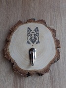 Owczarek niemiecki. Wieszak ścienny na ubrania,  klucze.