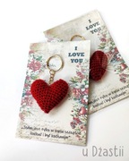 Brelok serce czerwone na walentynki, szydełkowe, wełna, złoty