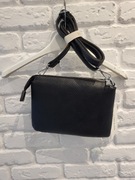 Czarna damska listonoszka trzykomorowa 