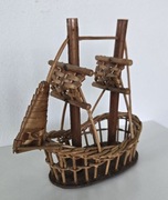 MODEL ŻAGLOWCA Z WIKLINY