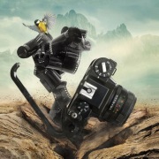 FigARTo obraz na płótnie Rozbity aparat 50x50 cm