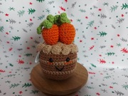 Babeczka muffinka breloczek zabawka pluszak maskotka szydełkowa