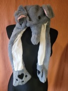 Czapka słoń z ruchomymi uszkami