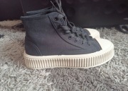 Buty w rozmiarze 41