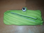 Piórnik zipit neonowy zielony 